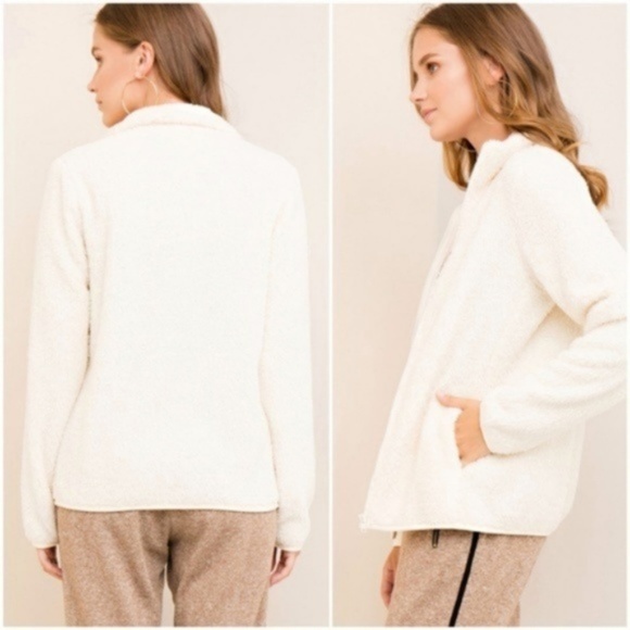 NEW Boutique Fuzzy Faux Fur Sherpa Fleece Full Zip Jacket Cream Winter Entro NWT - Picture 3 of 3